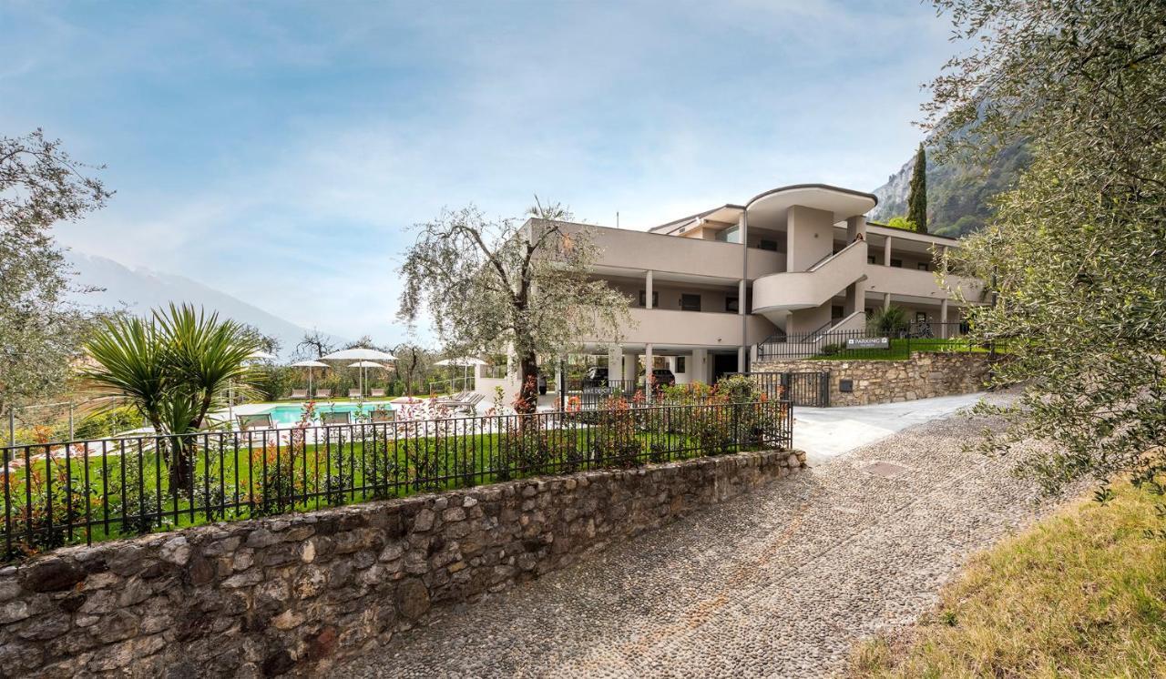 Evo Suites Apartments Limone sul Garda Luaran gambar
