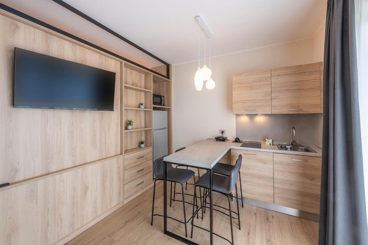 Evo Suites Apartments Limone sul Garda Luaran gambar
